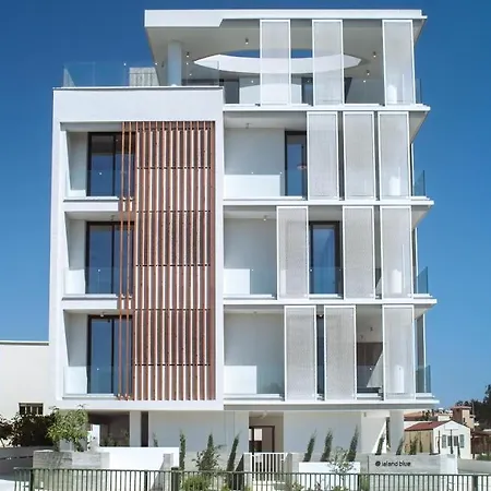 Апартаменты Emerald 202 2 Bedroom Apartment Пафос