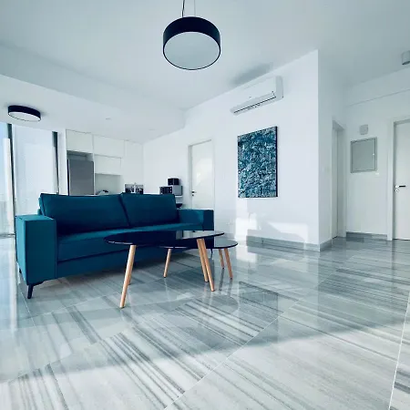 Emerald 202 2 Bedroom Apartment Пафос